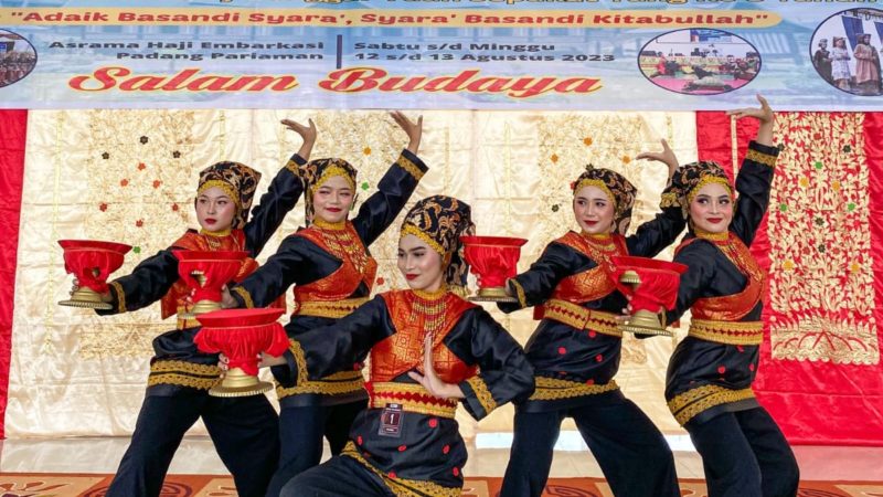 Mahasiswa Prodi Pendidikan Sendratasik dengan Judul Karya “Mahimbau” mengantongi dua kejuaraan Tari Kreasi se-Sumatera Barat