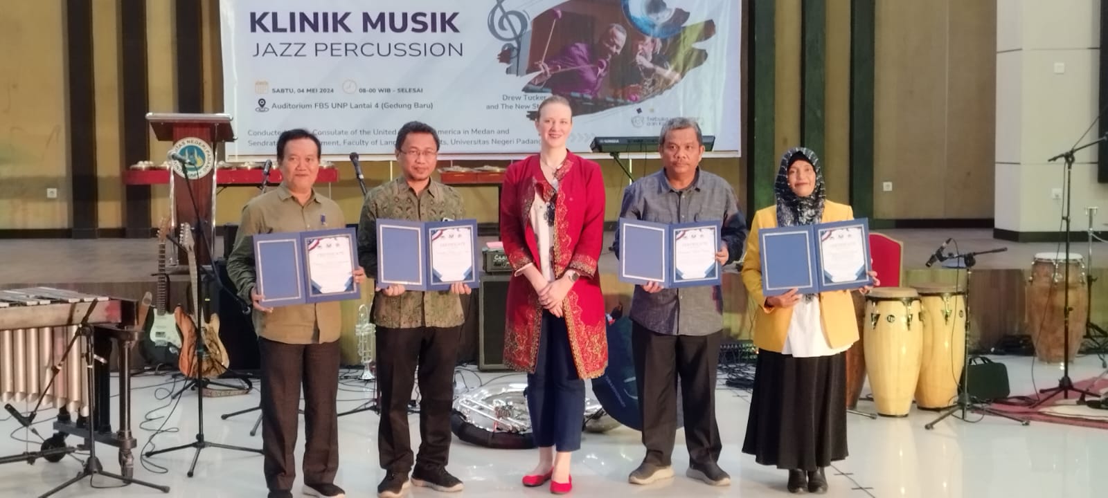 Departemen Sendratasik Mengadakan Klinik Musik bersama DREW TUCKER AND THE NEW STANDARD