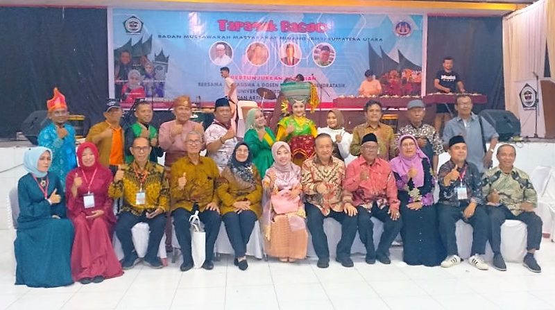 Pagelaran Tim Kesenian Universitas Negeri Padang Bersama Perantau Minang Sumatera Utaraut